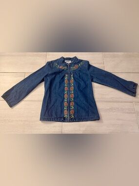 Country Store Size M Embroidered Floral Denim Zip Blue Jean Shacket Cottagecore